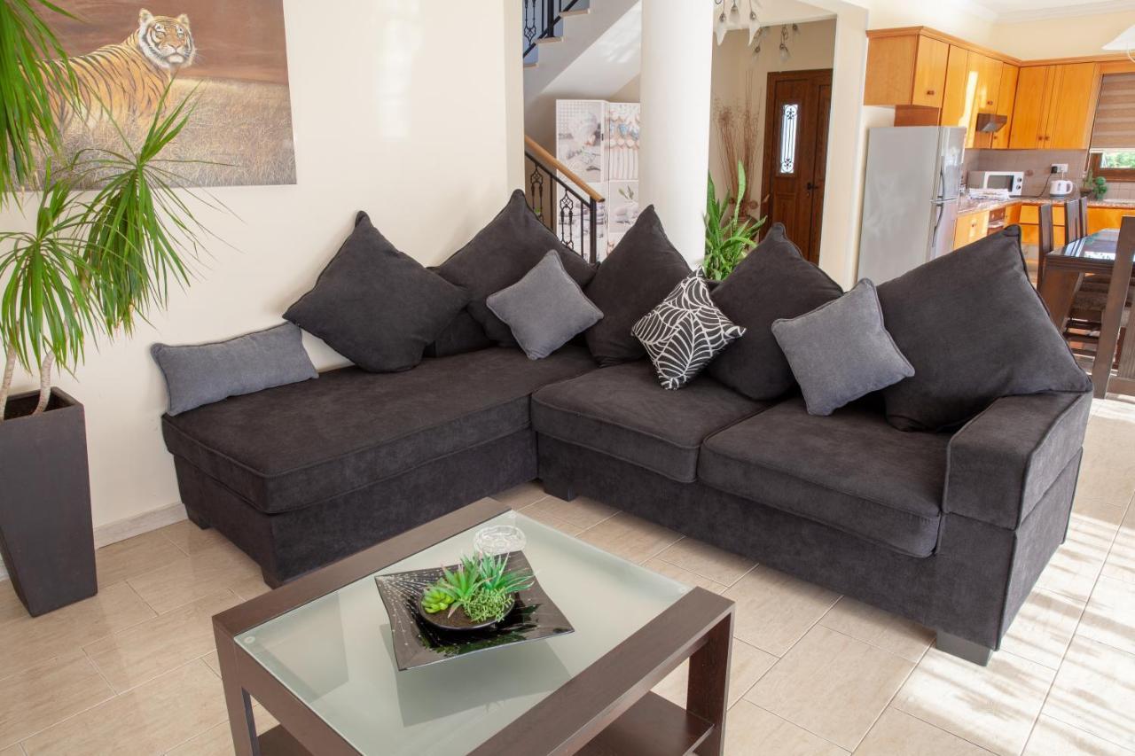 Villa Paradise Paphos Eksteriør bilde
