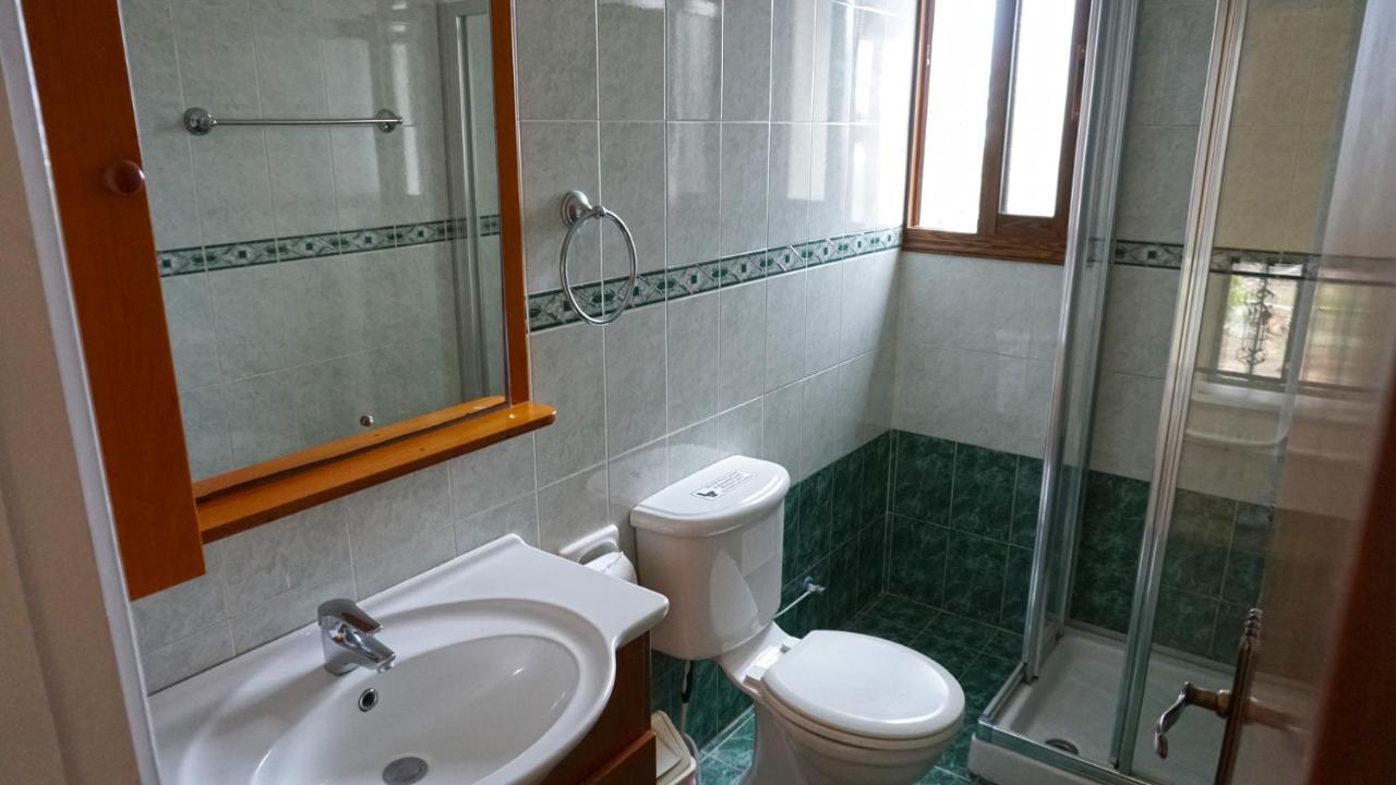 Villa Paradise Paphos Eksteriør bilde