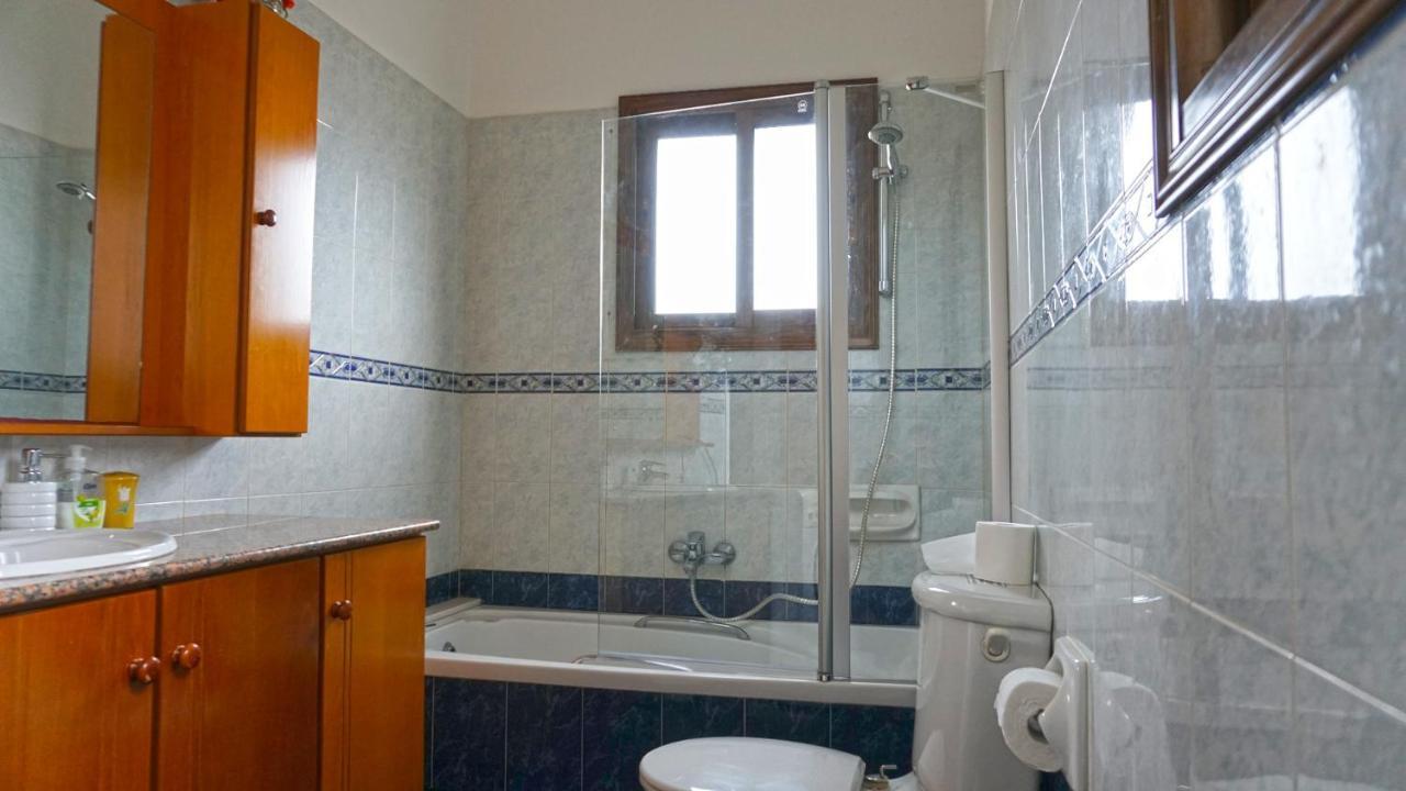 Villa Paradise Paphos Eksteriør bilde